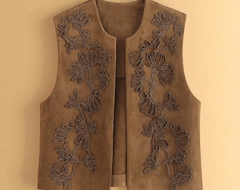 Embroidered Brown Cardigan – Sleeveless Open Front Jacket with Suede Texture & Floral Stitching, Western Layering Piece for Women