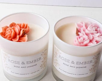 Vela de soja con aroma a rosa y jazmín y coco, con mecha de madera, frasco de vidrio blanco mate de 237 ml, vela floral de lujo vertida a mano, regalo para el Día de la Madre.