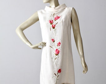 vintage linen shift dress, mod white with pink floral appliqué mini dress