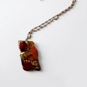 1960s mod necklace, resin pendant on brass chain