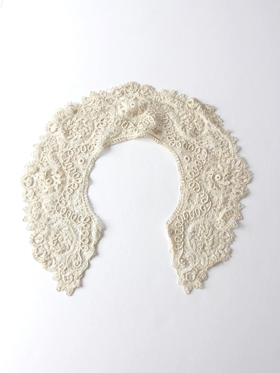 antique lace collar