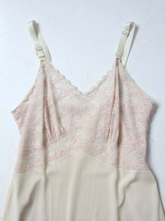 vintage 60s Movie Star nylon slip, size 36 - image 6