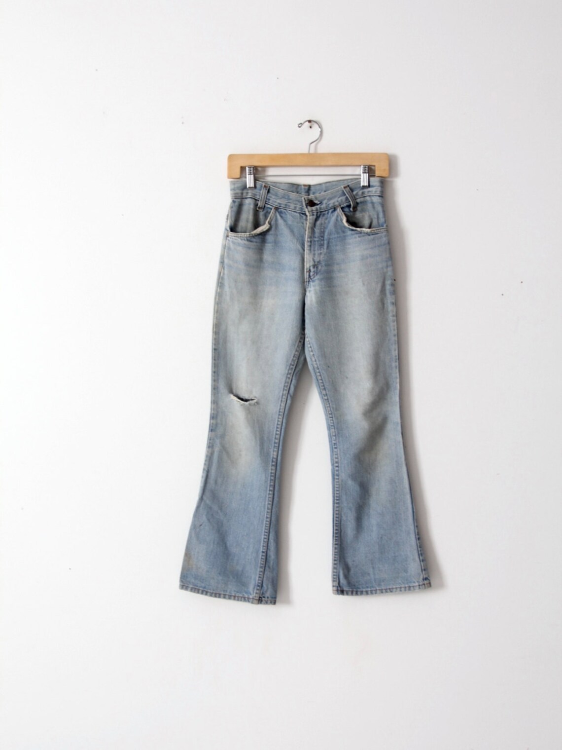 vintage Levis crop flare jeans, 1970s high waist denim 28 x 28, foto 2 di 5