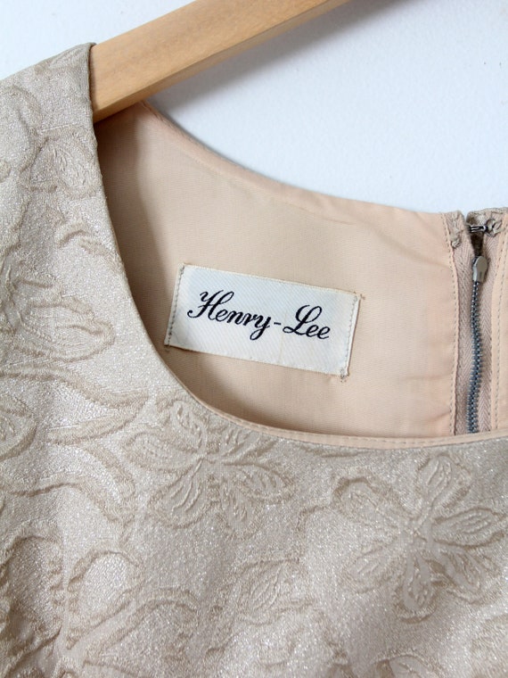 vintage 60s Henry-Lee brocade dress - image 3