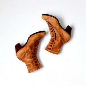 Edwardian leather boots - tan side button up boots