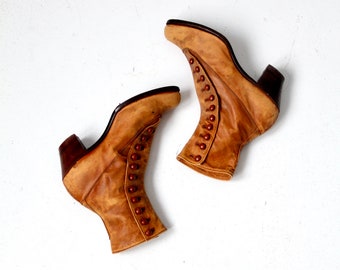 Edwardian leather boots - tan side button up boots