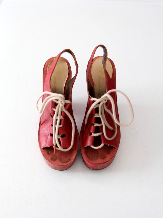 vintage 70s Shoes & Stuff by Frank Sbicca red lea… - image 2