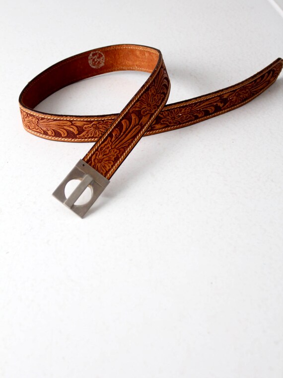 vintage 70s tooled leather belt with geometric bu… - image 2