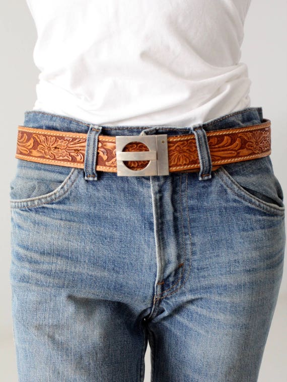 vintage 70s tooled leather belt with geometric bu… - image 3