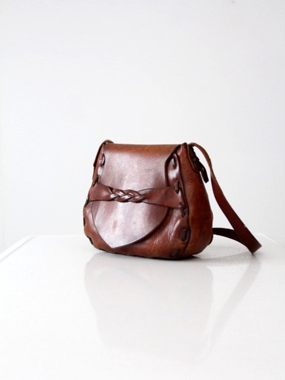 vintage 60s leather shoulder bag, hand-crafted hip