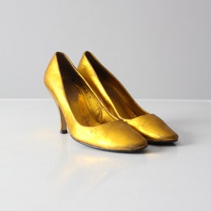 vintage metallic gold leather pumps