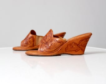 vintage 1950s tooled leather wedges, southwestern slides