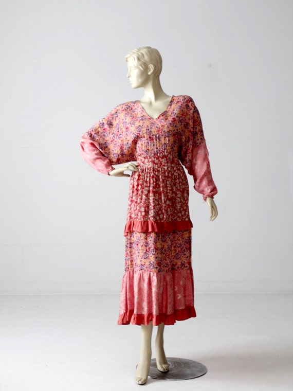 1970s pink floral dress