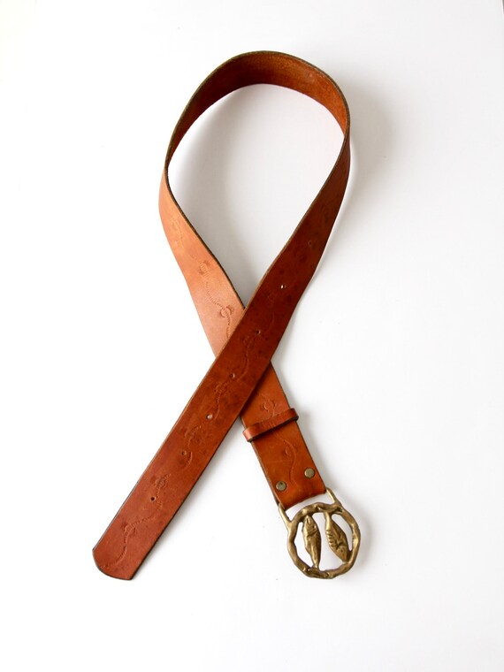 Unbranded Vintage Pisces Zodiac Belt Brown Leather Brass Buckle Vintage Boho 1970s Pisces Zodiac Buckle Hippie Belt, Tooled Leather Belt  main image 3
