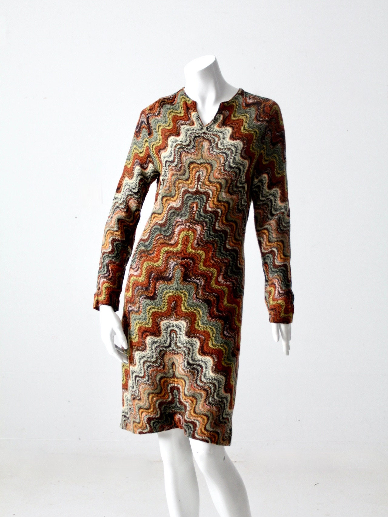 vintage missoni dress open back Date night just got spicy! The third and