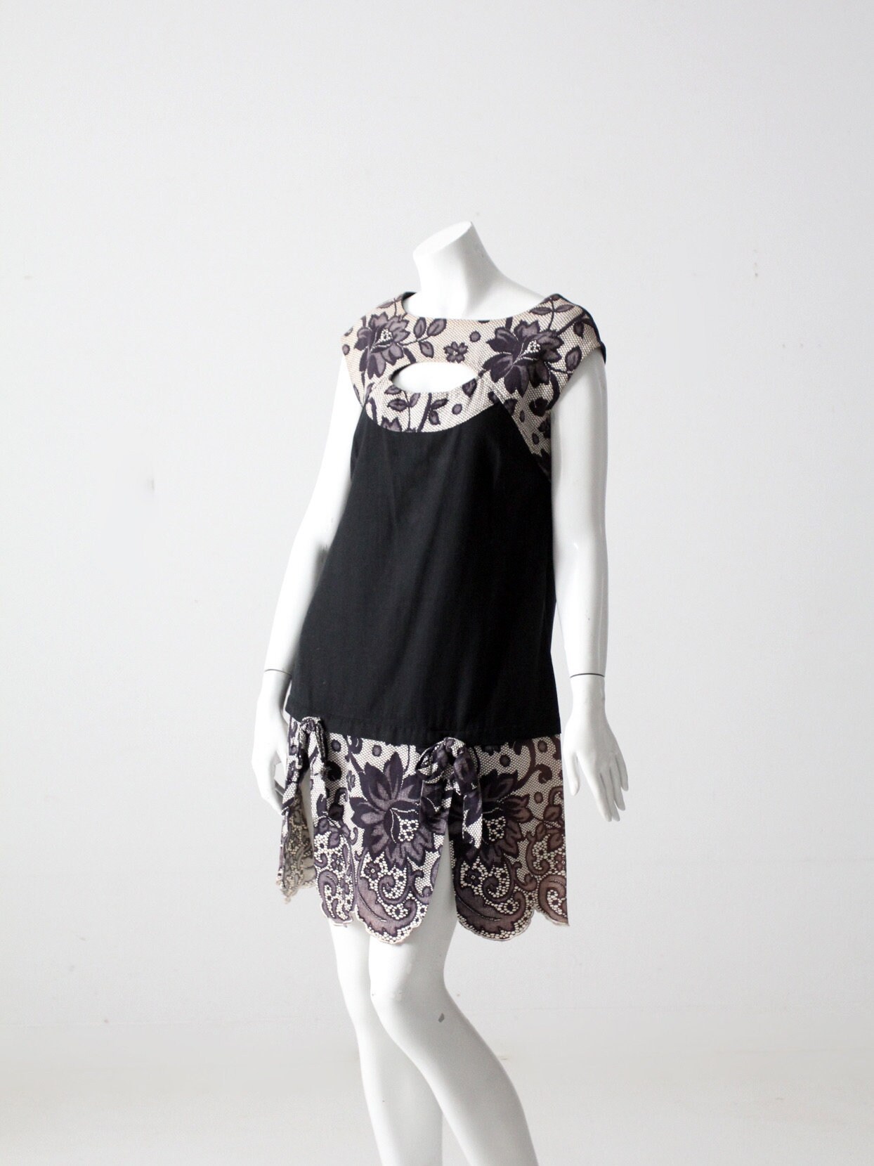 vintage Black lace cocktail dress vintage Black lace cocktail dress