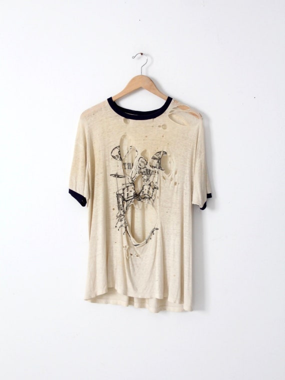 vintage Music Mart t-shirt, 1970s distressed graph