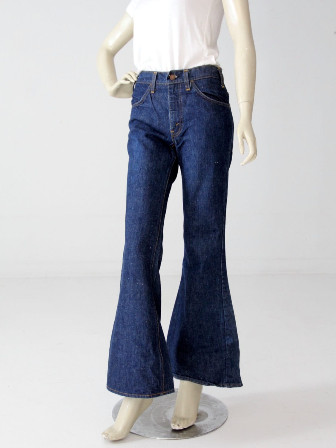 1970s Levis Bell Bottom Jeans 30 X 31, Vintage Dark Wash 1970s Levis Bell Bottom Jeans 30 X 31, Vintage Dark Wash