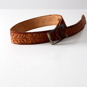 vintage brown tooled leather belt, size 32