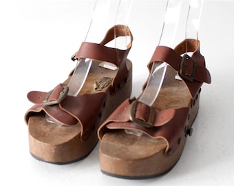 vintage Omina sandals with wheels
