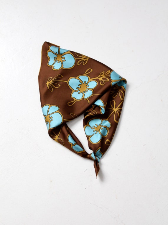 1970s floral silk scarf 29 x 29