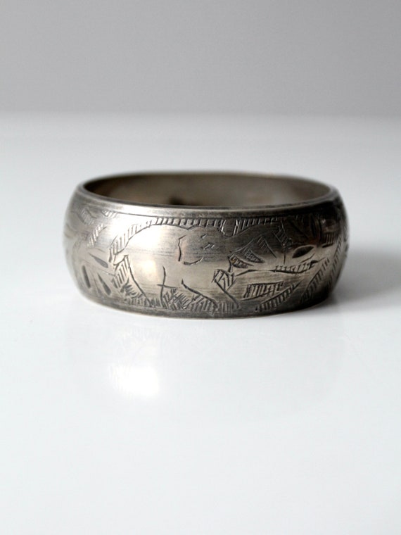 vintage etched silver tone bangle bracelet