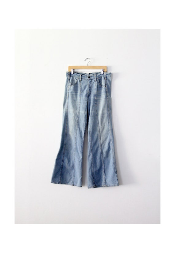 vintage 1970s Levis bell bottom jeans 34 x 32 - image 1