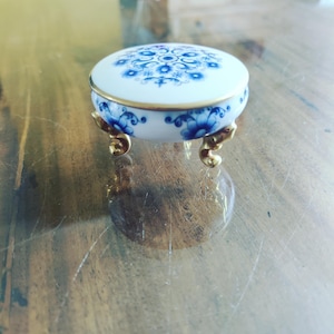 Vintage Limoges porcelain ornamental pot – hand-painted, gold accents, France