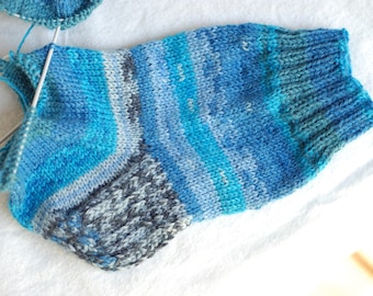 Silk Wool Bamboo Sock Yarn, Self Striping, Superwash Wool, Blue Turquoise, Sale, Fingering Weight, Ice Yarn, 074175