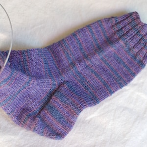 Self Striping Sock Yarn, Superwash Wool, Purple Blue, Iris, Sale, Fingering Weight, 100 g, 076049(1)