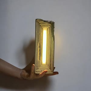 Modern Concrete Table Lamp – Geometric Brutalist Desk Light – Handmade Industrial Lighting