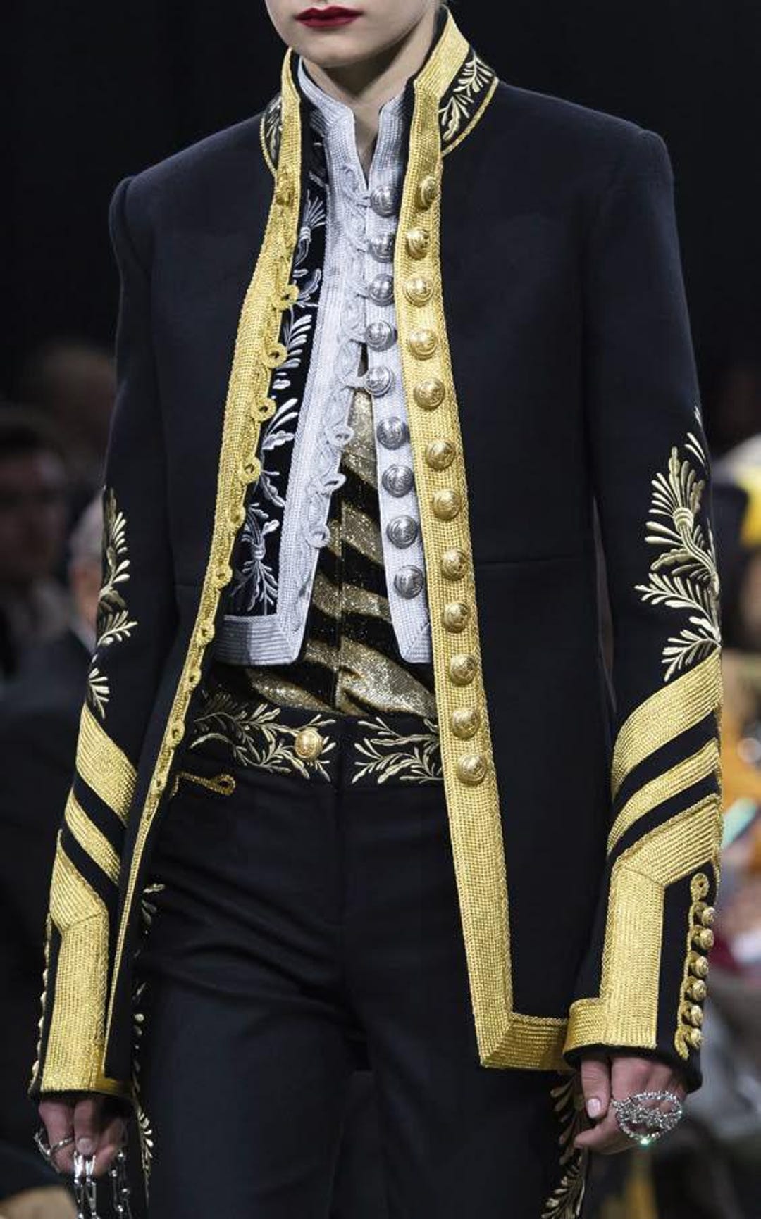 BLACK REGIMENT WOVEN TOP