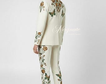 Traje de lujo para hombre con bordado color crema - Esmoquin botánico de corte entallado para boda - Blazer y pantalón vintage para fiesta en el jardín - Bordado floral de mariposas