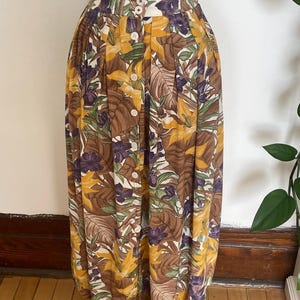Sophie vintage skirt - yellow iris & wild flowers