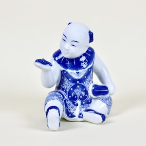 Asian Blue and White Porcelain Figure, Decorative Chinese Blue and White Figurine, Vintage Chinese Art Figurine, c1970s, Collectible Vintage