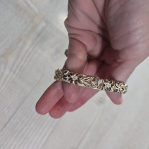 Vintage gold tone bracelet