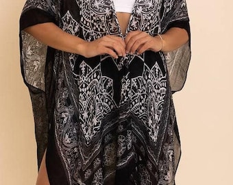Versatile Kimono Cardigan with Tassels Black