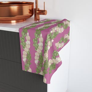 Botanical Hand Towel, Floral Kitchen Towel, Decorative Bathroom Towel, Gift for Gardeners, Eco-Friendly Home Decor