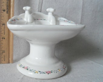 Vintage sink soap dish Bathroom sink soap holder for bathroom Cute scrubby holder for kitchen Ring holder Trinket dish by sink