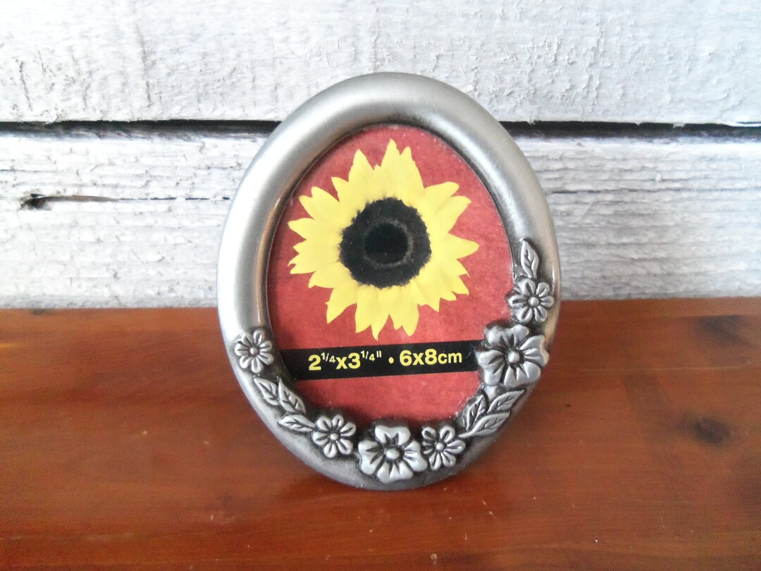 Vintage Picture Frame Small Oval Picture Frame Metal Little Picture