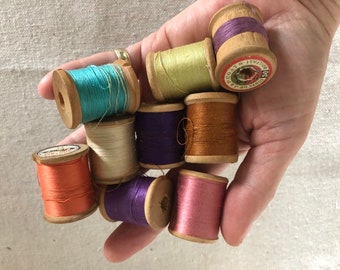 Vintage Lot of 13 Wooden Spools - Colorful Sewing Thread - Sewing Room Decor - Craft decor - Sewing gift - Silk Thread