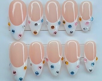 Blinged weiße französische Spitze Press-Ons | Handbemalte Press-Ons Nägel