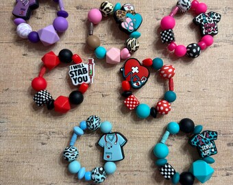 Accessoire fabriqué à la main avec poignée de tasse en perles - Améliorez votre collection de verres préférés