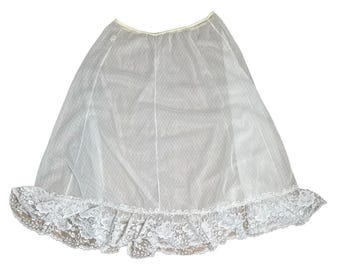 CL Signature Vintage 70s Enagua de encaje con lunares y falda lencera, talla grande, color blanco.