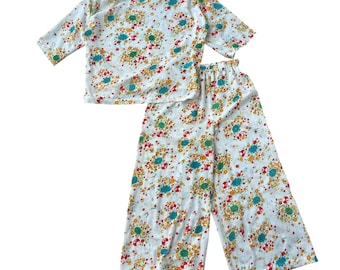 Vintage 70s Floral Two Piece Pants Set Wide Leg Flower Power Hippie Boho M White