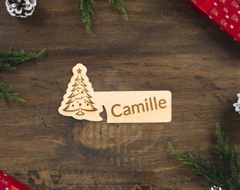 Customizable wooden Christmas place cards, personalized New Year's Eve glass markers, wooden glass markers with Christmas characters