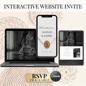 Puede incluir: Una invitación de boda interactiva para sitio web mostrada en una computadora portátil, un teléfono inteligente y una tableta. Las pantallas muestran fotografías en blanco y negro de una pareja, el texto A love letter from Hannah & Daniel.