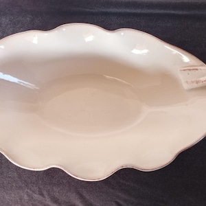 Handmade Italian Ceramic Serving Dish Rustic Farmhouse Kitchen Decor Scalloped Oval Bowl with Handle