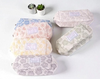 Embroidered Flower Pencil Case – Cute Quilted Stationery Pouch, Pastel Makeup Bag, Aesthetic School Supplies Organizer, Gift for Girls