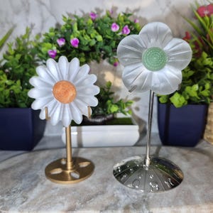 Selenite Flower with Gemstone Centre | Crystal Décor | Energy Cleansing | Gift for Her | Spiritual Home Decor